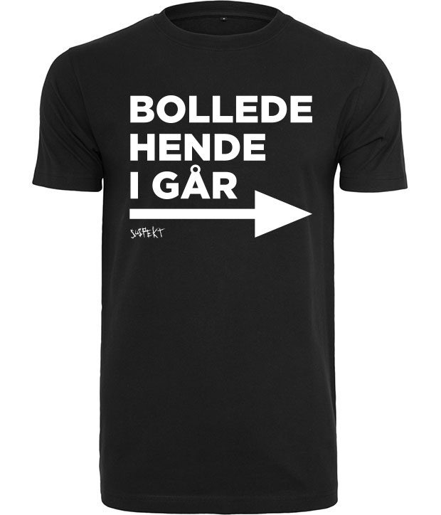 T-shirt med tekst Sort t-shirt md hvid Bollede hende i går og en pil