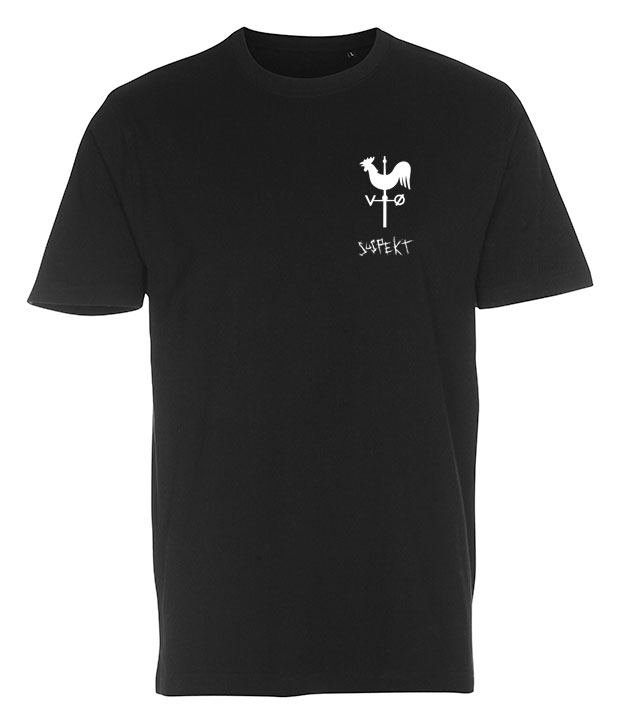 Sort t-shirt med lille, hvid vejrhane trykt på brystet